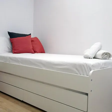 Apartment Marbarcelona Castelao L'Hospitalet de Llobregat